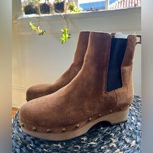 Faux-fur lined suede clog boots